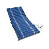 Matras tegen doorligwonden met compressor uitneembaar deel voor ontlasting en urine